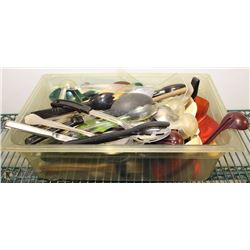 FULL-SIZE INSERT OF LADELS + TONS + SERVING SPOONS