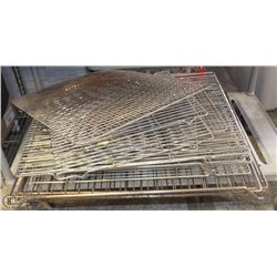 LOT OF 15 VARIOUS SIZED COOLING TRAYS/HOTPLATES