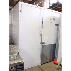 7X9 WALK IN COOLER - ASSEMBLED INCLUDES HEAT RACKS, IS COMPLETE
