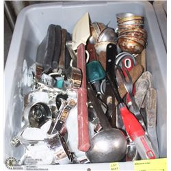 BUS PAN OF CLEANING BLADES + EGG POACHERS + OTHER