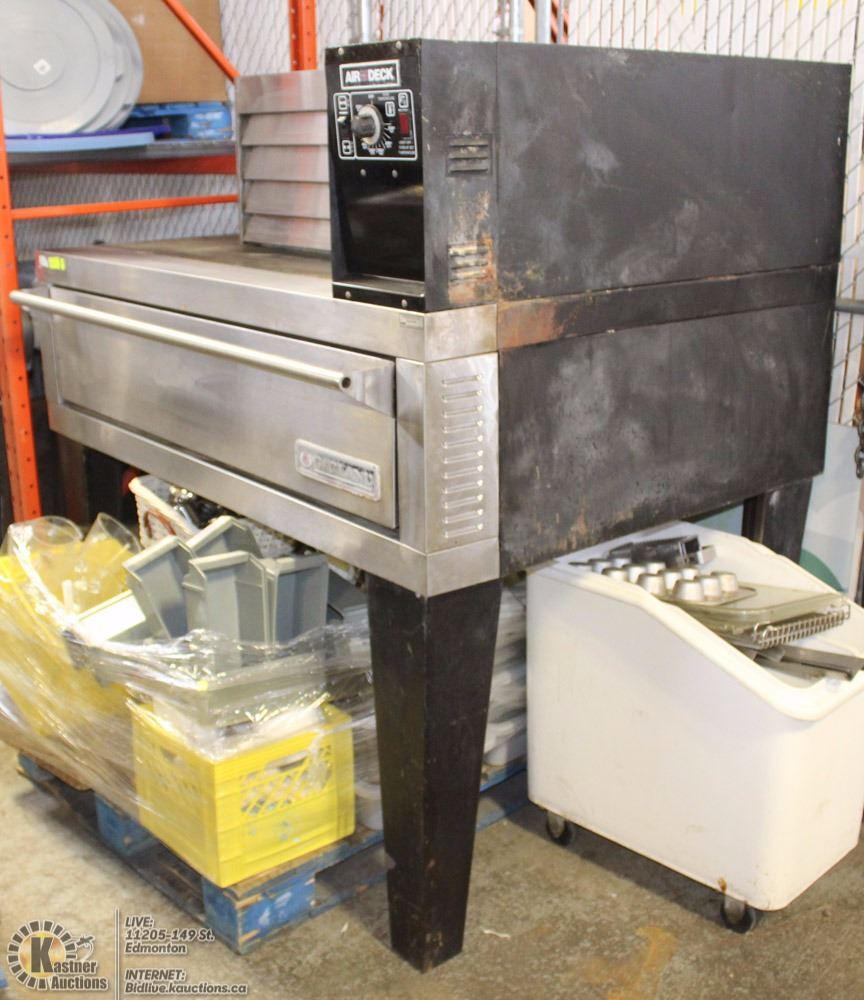 GARLAND GAS AIR DECK PIZZA OVEN WITH PIZZA PEEL.