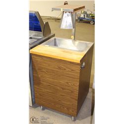 HEATED CARVING STATION