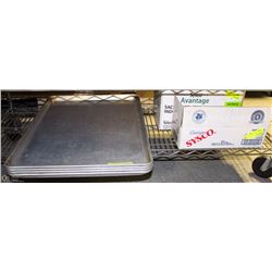 SHELF CONTENTS: 4 BAKERS TRAYS, 15 PAIRS RUBBER