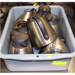 BUS PAN WITH 7 COFFEE THERMOS CARAFES