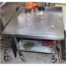ROLLING STAINLESS STEEL WORK TABLE 30X30X29