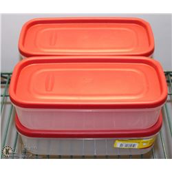 4 RUBBERMAID FOOD-TO-GO CONTAINERS