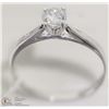 Image 2 : 35) 10KT WHITE GOLD DIAMOND RING
