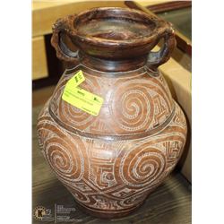 VINTAGE NAVAJO STYLE CLAY VESSEL