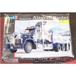 REVELL PETERBILT ALASKAN HAULER MODEL KIT