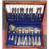 Image 1 : 48 PC ESTATE SILVERWARE SET IN WOOD BOX