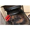 Image 2 : VINTAGE WOOD CRATE WITH CAST IRON BRACKETS AND TWO CAST IRON SKILLETS
