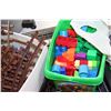 Image 2 : MEGABLOCKS ROCKET SHIP AND KIDS TRAIN SET