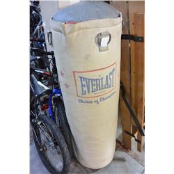 EVERLAST HEAVY BAG