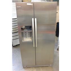 NEW KITCHEN AID STAINLESS FRENCH DOOR COUNTER DEPTH FRIDGE WITH DIGITAL SCREEN WATER AND ICE 36 INCH