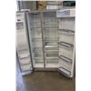 Image 2 : NEW KITCHEN AID STAINLESS FRENCH DOOR COUNTER DEPTH FRIDGE WITH DIGITAL SCREEN WATER AND ICE 36 INCH