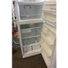 Image 2 : WHITE WESTINGHOUSE FRIDGE