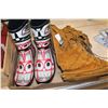 Image 1 : PAIR OF MOCCASINS AND NATIVE PAINTED RUBBER BOOTS