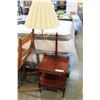 Image 1 : MAHOGANY FINISH LAMP TABLE WITH PULL OUT