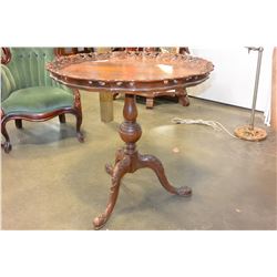 ANTIQUE BURLED WALNUT CARVED EDGE ROUND PARLOR TABLE