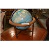 Image 1 : TABLE TOP WORLD GLOBE