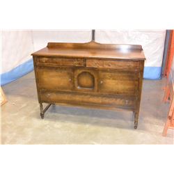 ANTIQUE PEPPLAR BROTHERS SERVER