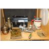 Image 1 : SHELF LOT OF VINTAGE KITCHEN ITEMS LUNCH KIT GRINDER COOKBOOKS AND BRASSWARES