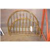 Image 1 : BRASS QUEENSIZE BED FRAME, COMPLETE