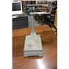 Image 1 : ANTIQUE PRODUCE SCALE