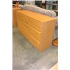 Image 2 : OAK SIX DRAWER DRESSER AND NIGHSTAND
