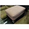 Image 1 : UPOLSTERED QUEEN ANNE FOOTSTOOL