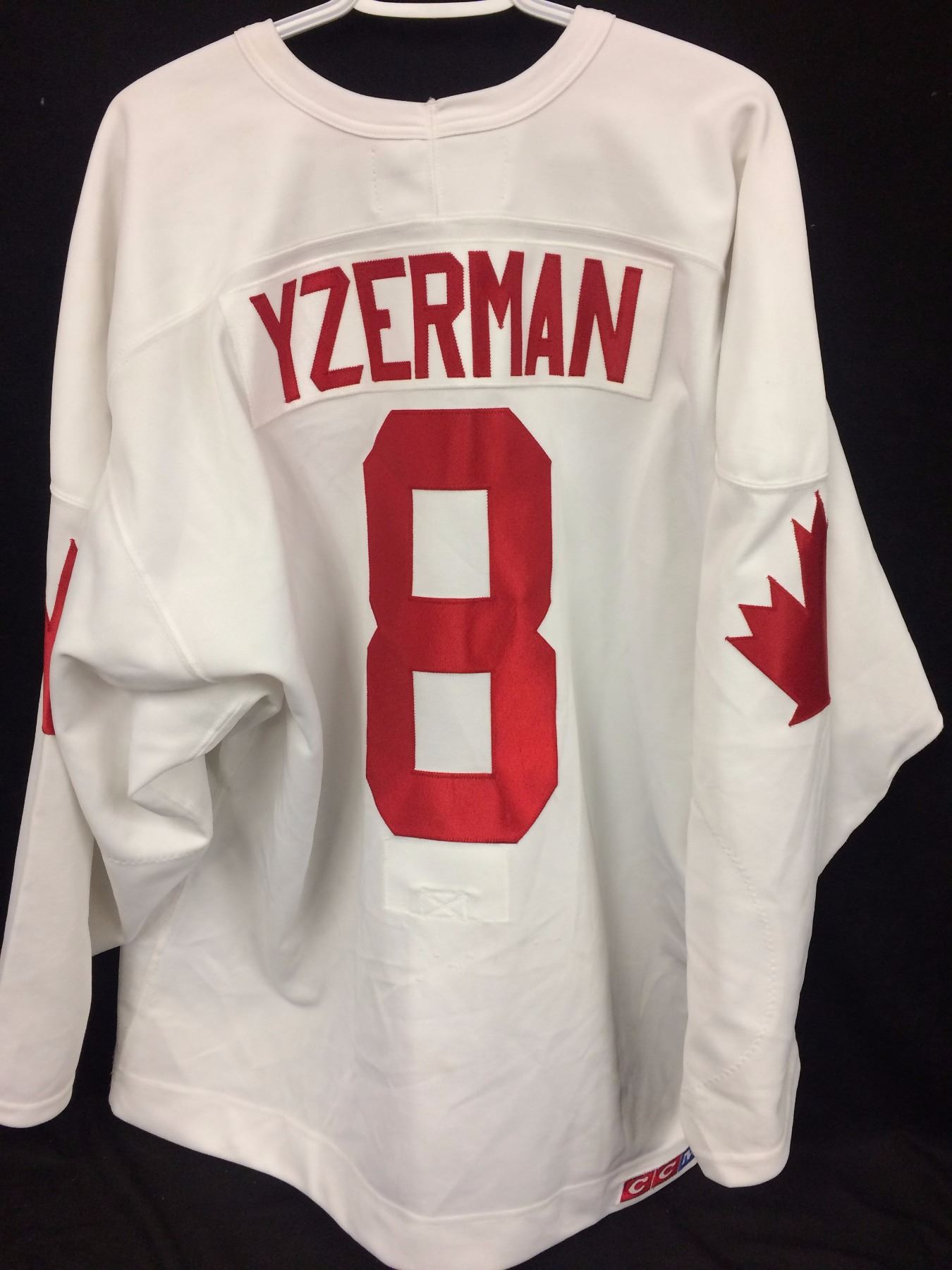 STEVE YZERMAN TEAM CANADA HOCKEY JERSEY (CCM)