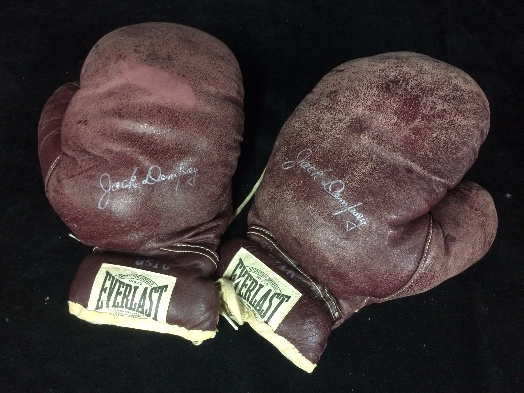 VINTAGE JACK DEMPSEY EVERLAST BOXING GLOVES