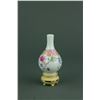 Image 2 : 18th C. Qianlong Period Falangcai Porcelain Vase