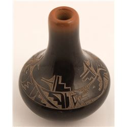 Tiny Sgraffito Vase, Geri Naranjo