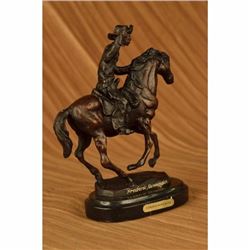 VTG FREDERIC REMINGTON COWBOY HORSE BRONZE SCULPTURE COUNTRY WESTERN CABIN DECO