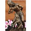 Image 1 : AMERICAN NATIVE TRAINING A BEAR BRONZE SCULPTURE STATUE