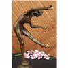 Image 3 : BRONZE STATUE GIRL JUGGLING