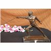 Image 3 : TWO FENCER FENCING BRONZE SCULPTURE FIGURINE FIGURE ART DECO