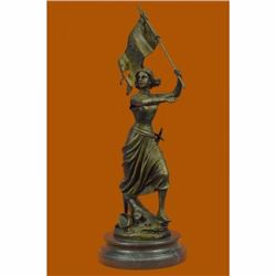ROMAN CATHOLIC SAINT JOAN OF ARC Standing W/ Flag Sculpture Statue Bronze Figure