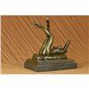 Image 4 : EXQUISITE BRONZE FRENCH ART DECO EROTIC NUDE ON BED