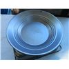Image 1 : NEW GOLD PAN - ESTWING - METAL - 12"