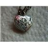 Image 3 : ETCHED DESIGNED HEART PENDANT ON CHAIN