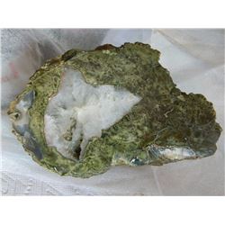 GEODE - EXTRA LARGE - SLICED ~8.5" x 6" x 6"