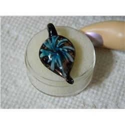 ESTATE - ART GLASS MURANO? PENDANT - BLUE FIRE WORKS STAR WITH GOLD AND BLACK BACK GROUND - PLIER PI