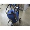 Image 1 : Sandblaster 10 gallon with hose/gun