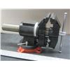 Image 1 : New 5" Vise with both flat & pipe jaws
