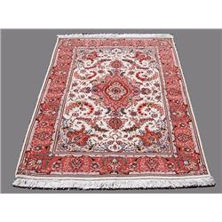 FASCINATING SILK HILIGHTED HAND WOVEN TABRIZ CREME RUG