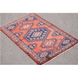 BEAUTIFUL AUTHENTIC HAND MADE PERSIAN VEESE RUG