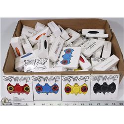 LARGE FLAT OF SPINNERS AND ROLLERS