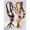 Image 1 : LOT OF TWO WOOD NECKLACES, YELLOW AND BROWN